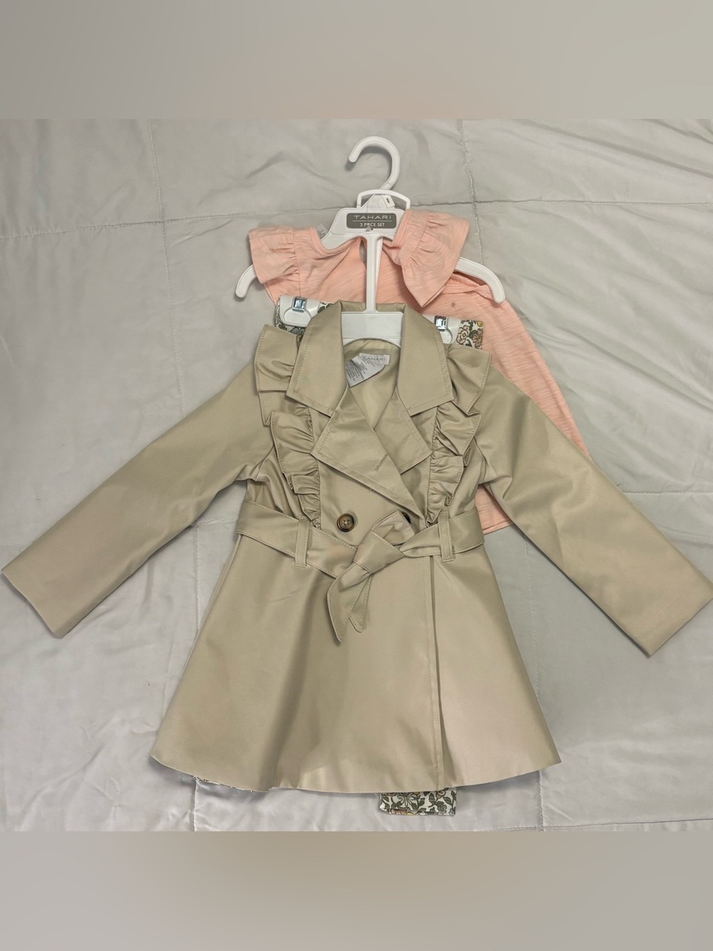 TAHARI 3 PIECE SET NWT NEW
